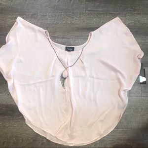 Nice Shirt with removable necklace NWT